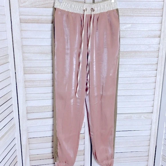 Zara Pink Metallic Satin Effect Joggers. Size XS - Picture 2 of 16